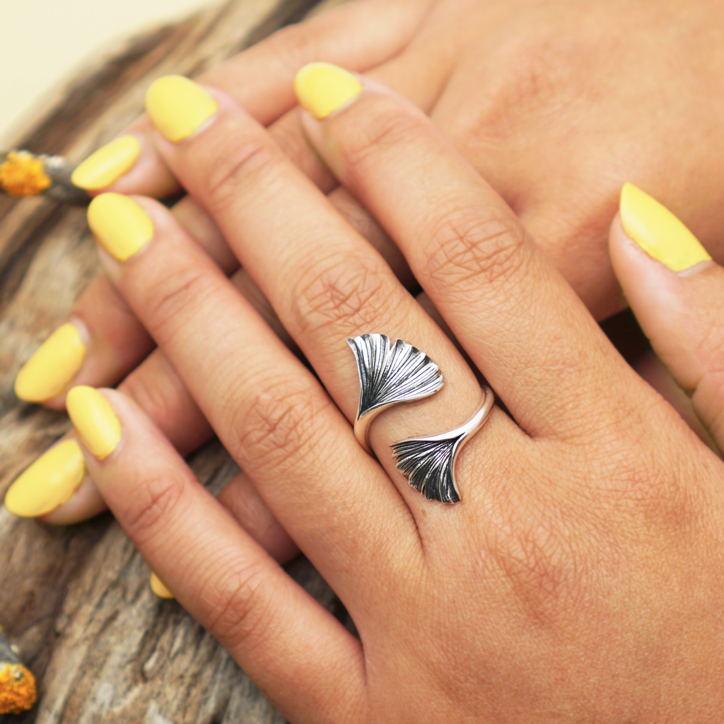 SS Adjustable Ginkgo Leaf Ring