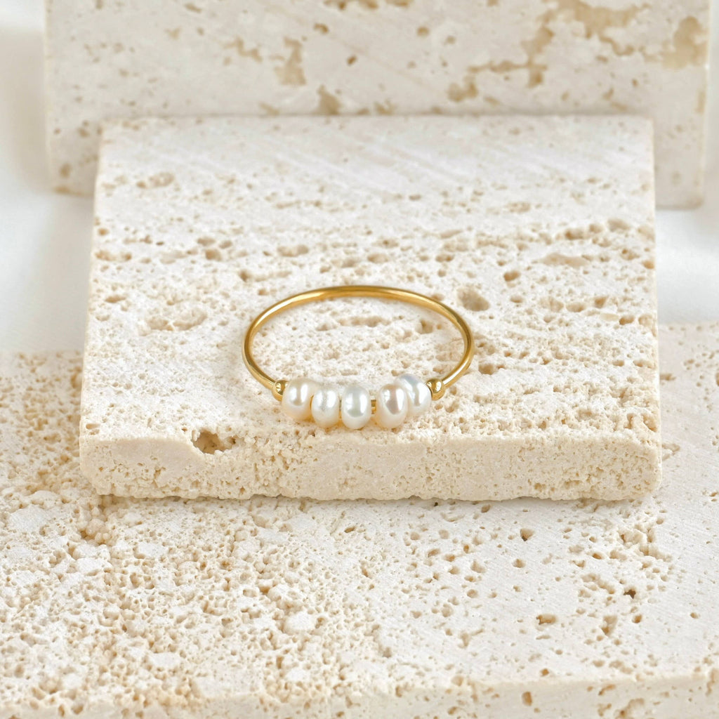 Blueyejewelry - Dainty Gold Freshwater Pearl Rings - Stainless Steel