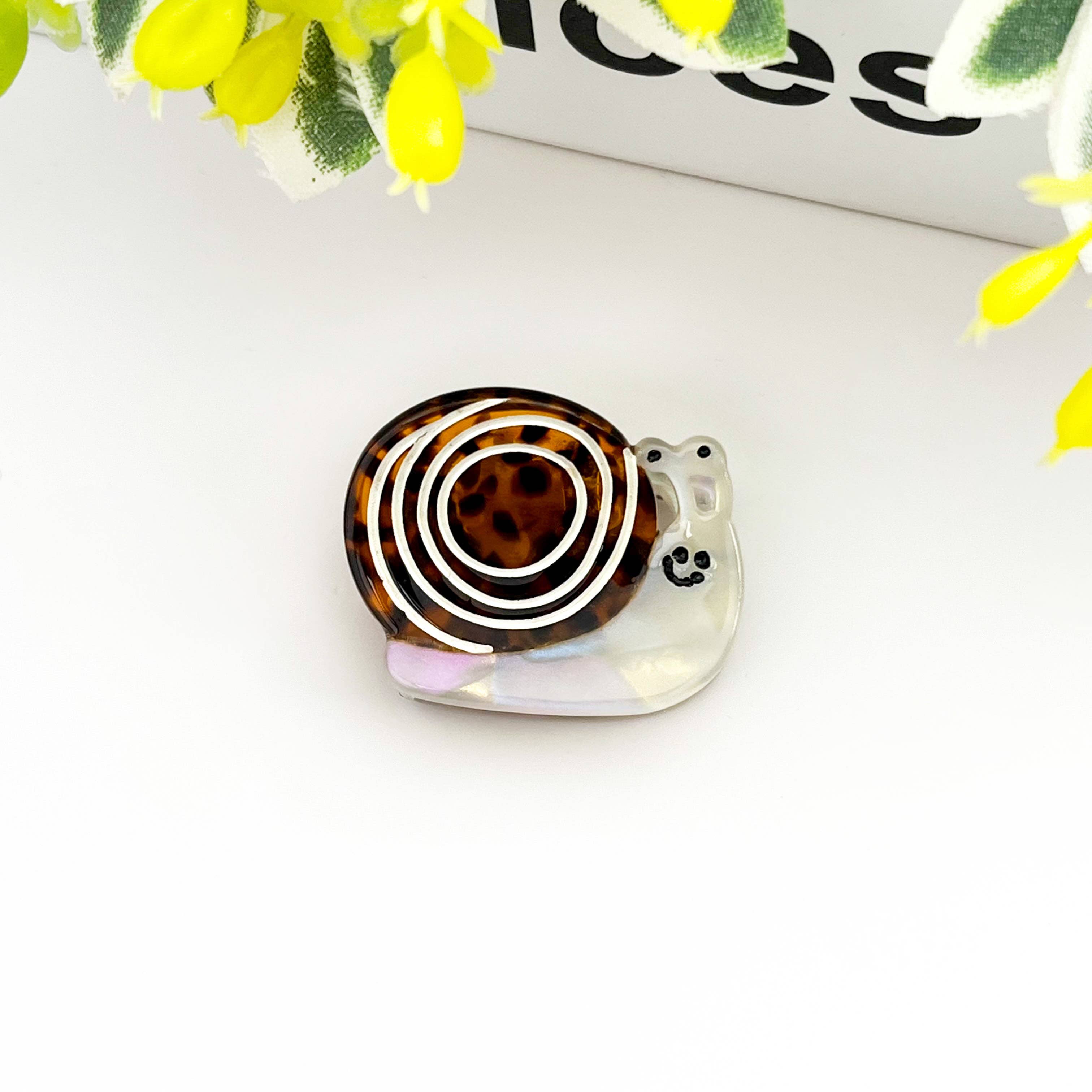 TheDivaSoap - Mini Butterfly Claw Clip, Cute Snail Hair Clip
