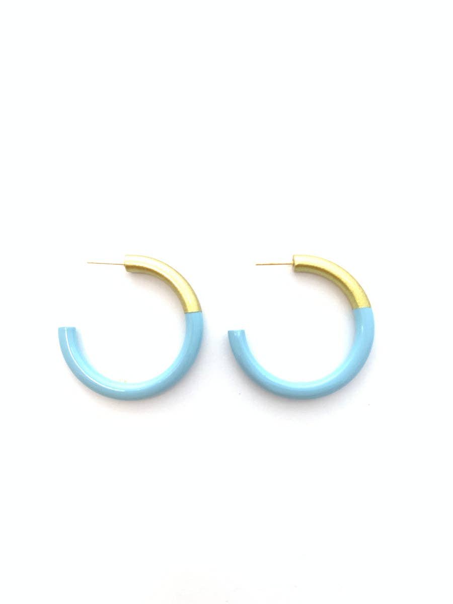 Med Liz Hoops in Baby Blue