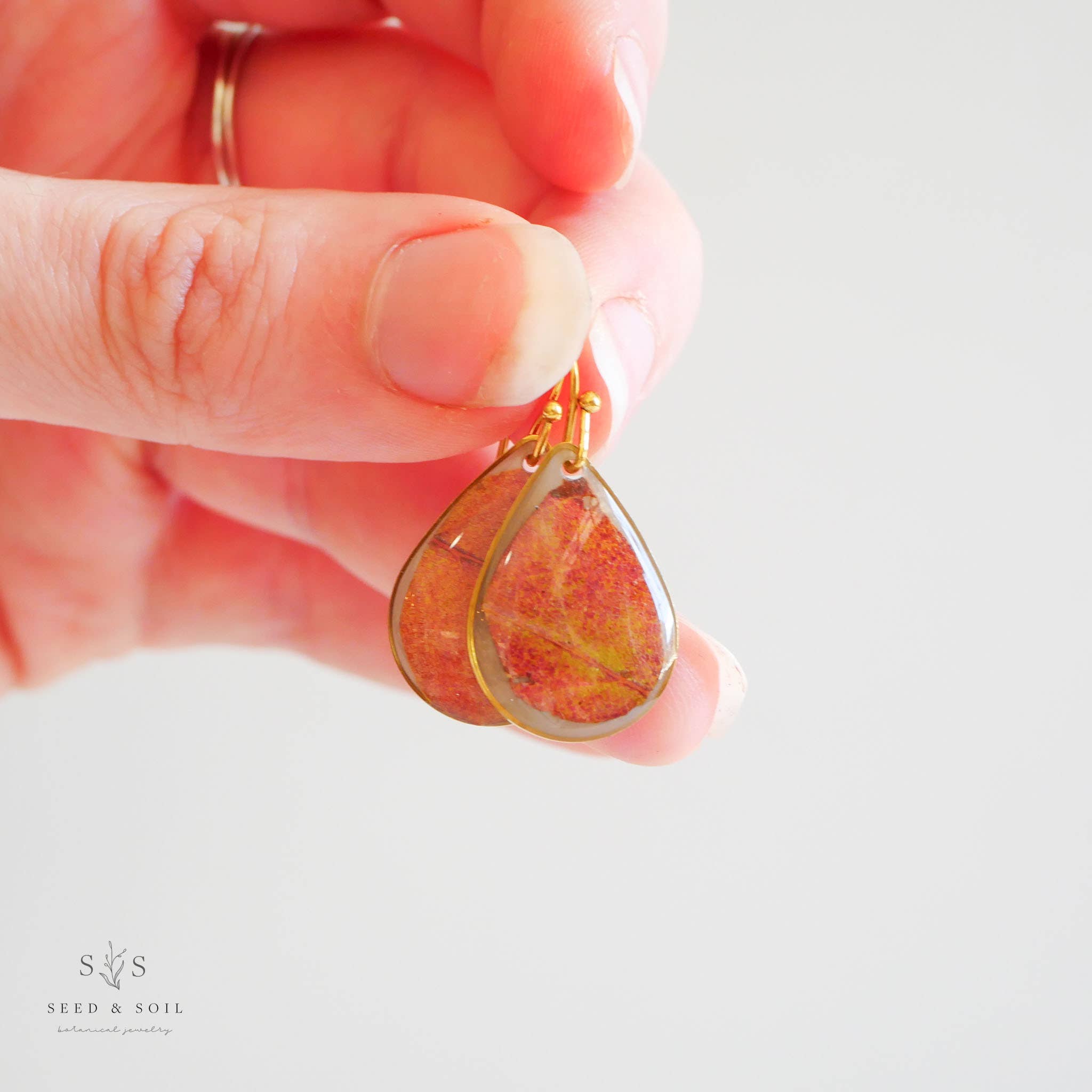 Oak Dew Drop Earrings
