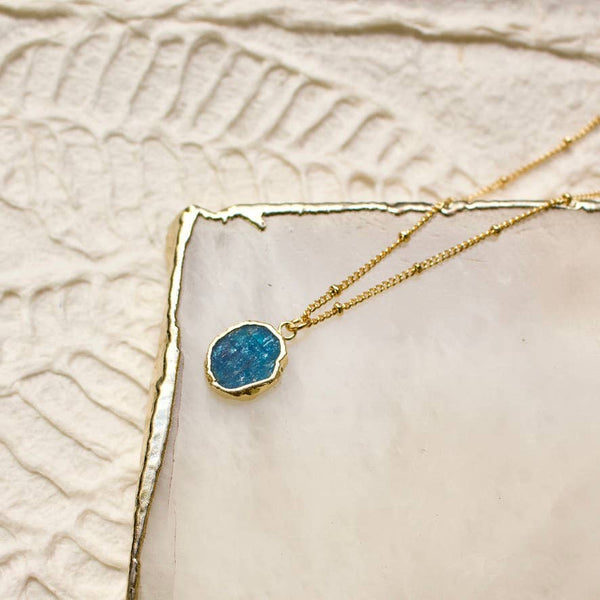 charm necklace: Labradorite