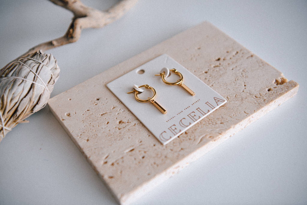 Line Short Pendant Hoop Earrings