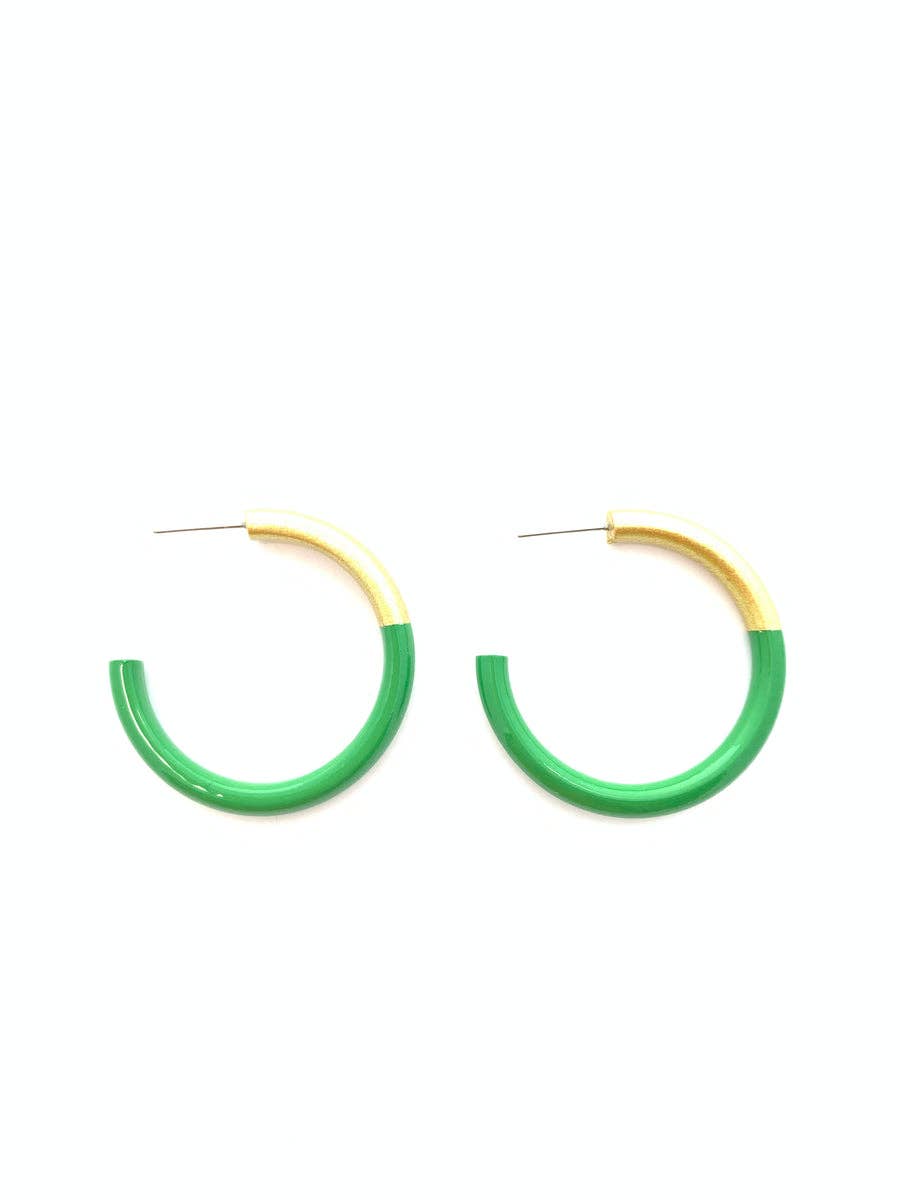 Med Liz Hoops in Kelli Green