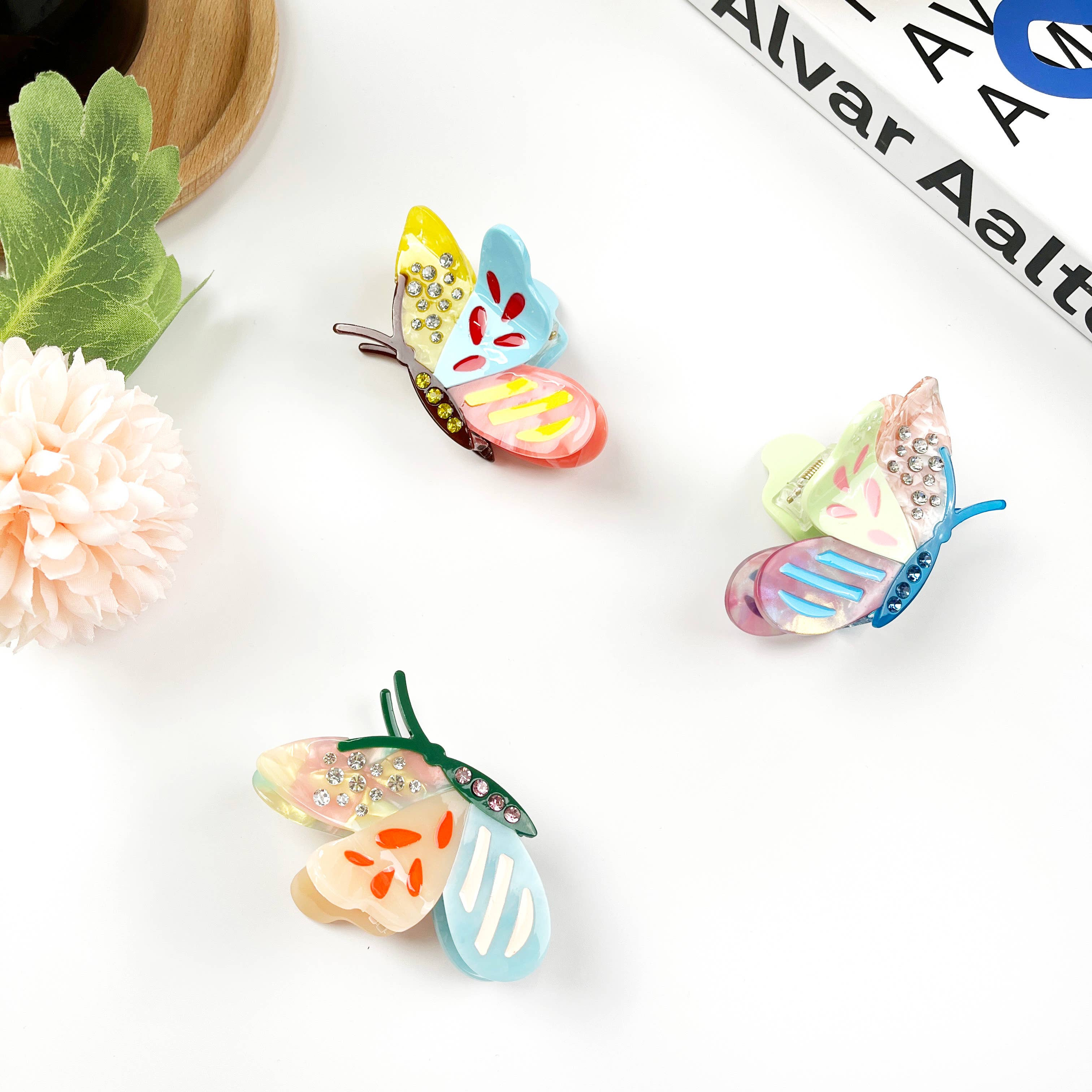 TheDivaSoap - Colorful Cartoon Butterfly Claw Clip Diamond Hair Clips
