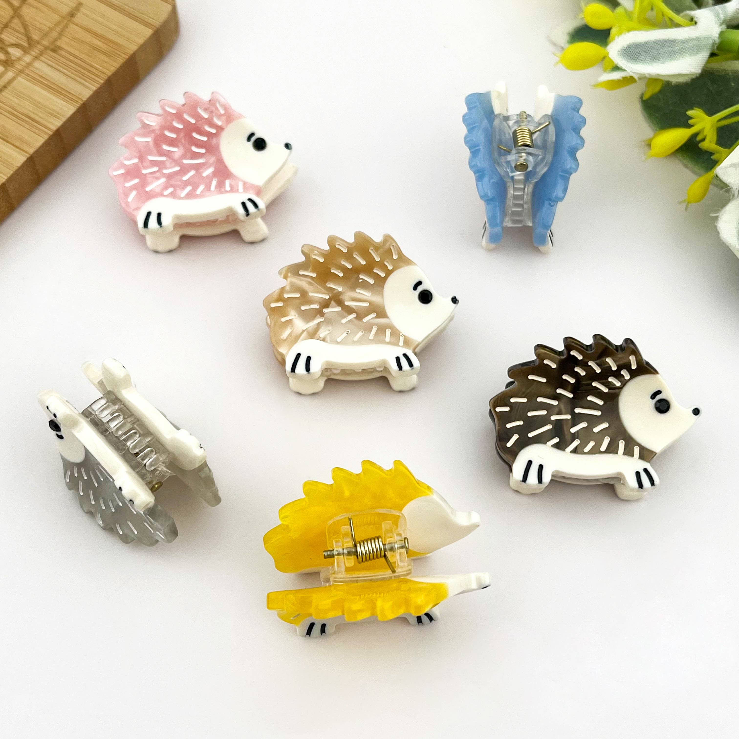 TheDivaSoap - Mini Hedgehog Hair Claw Clip, Animal Hair Clip