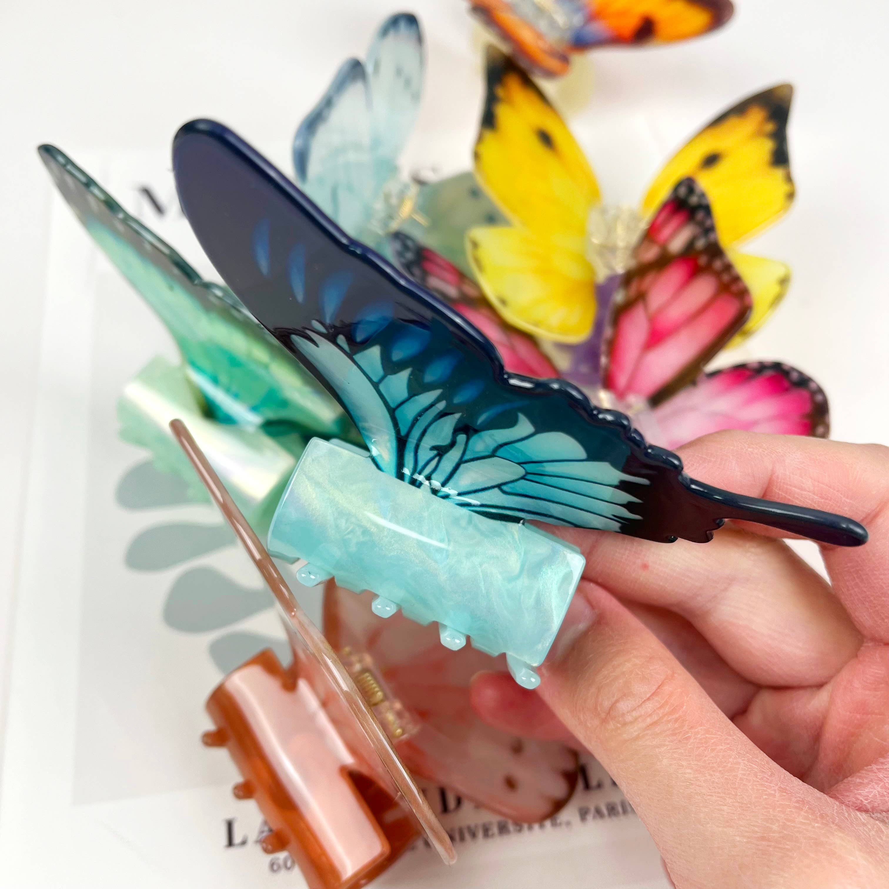 TheDivaSoap - Acetate large butterfly hair clip animal claw clips