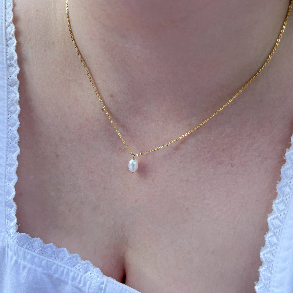 Gold Pearl Necklace
