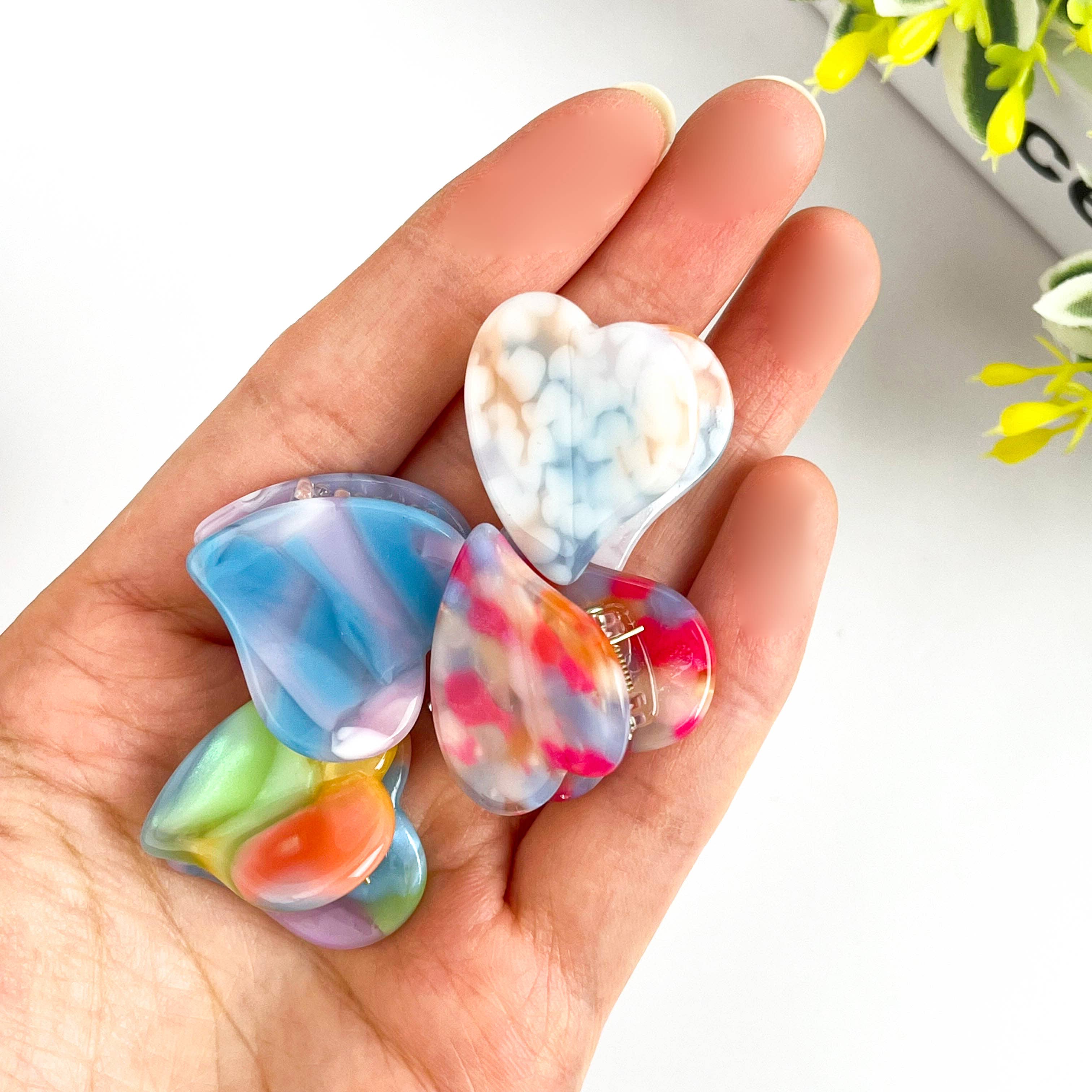 TheDivaSoap - Cute Mini Heart Acetate Claw Clip, Valentine's Day Hair Clip