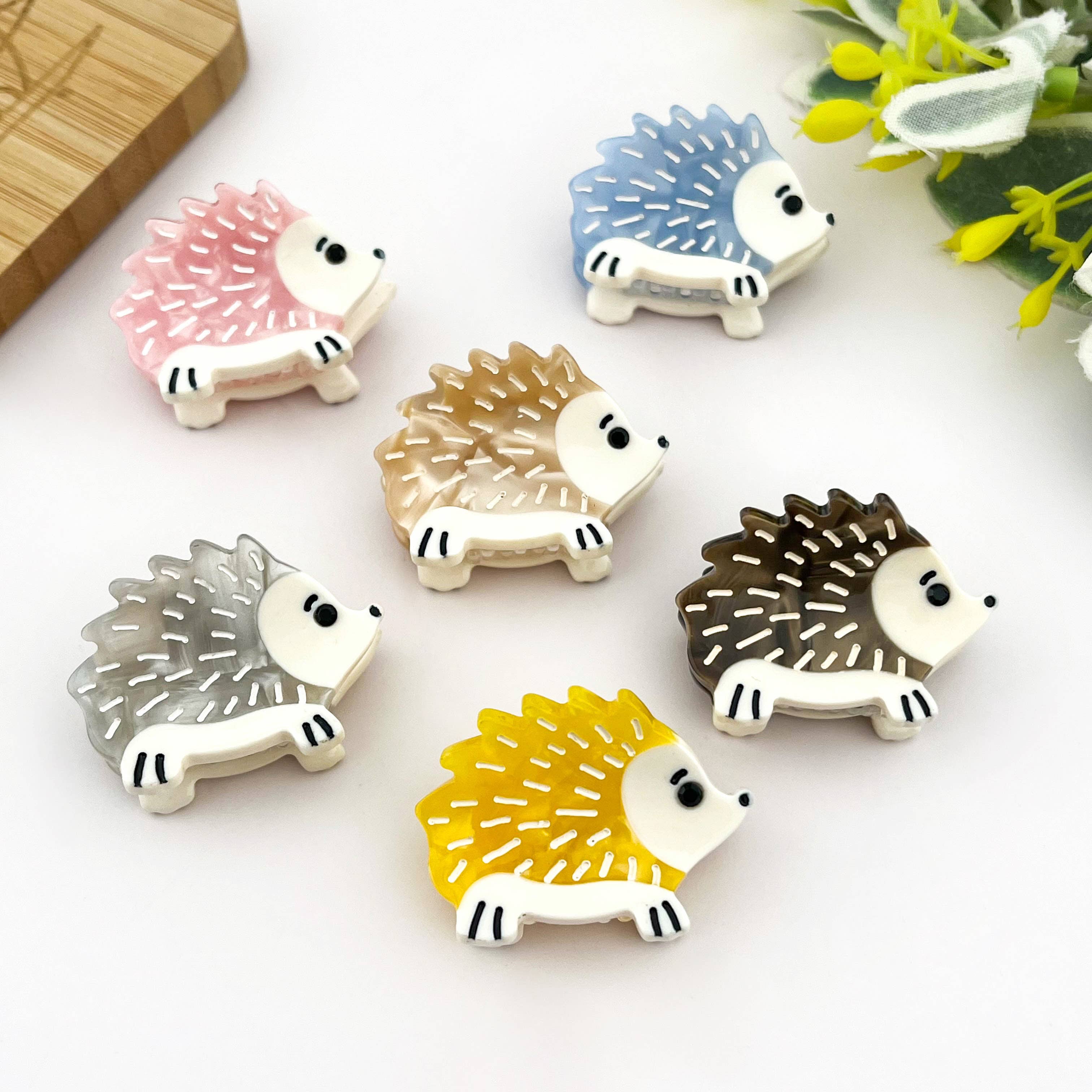 TheDivaSoap - Mini Hedgehog Hair Claw Clip, Animal Hair Clip