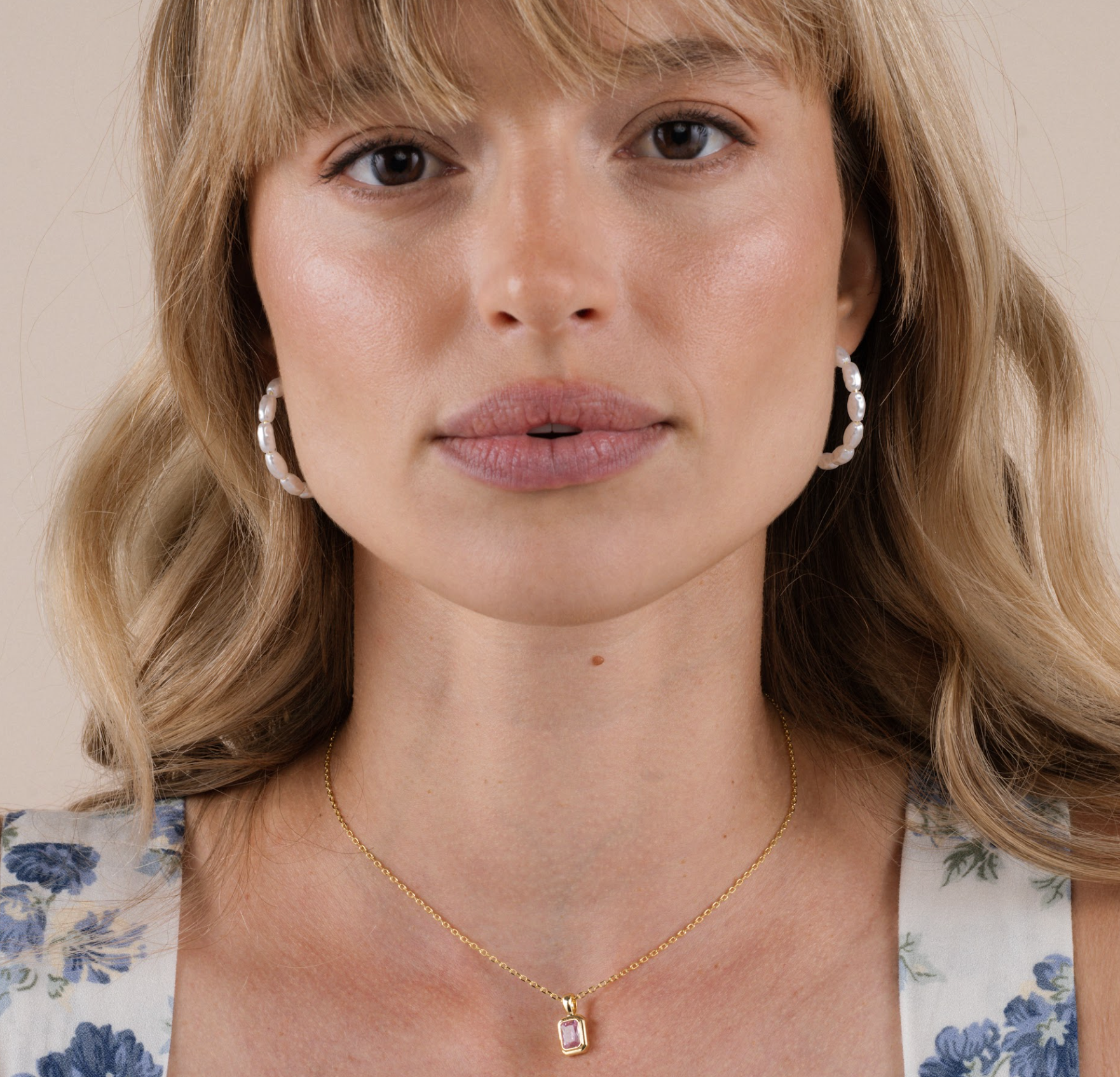 Gold Baguette Pendant Necklace