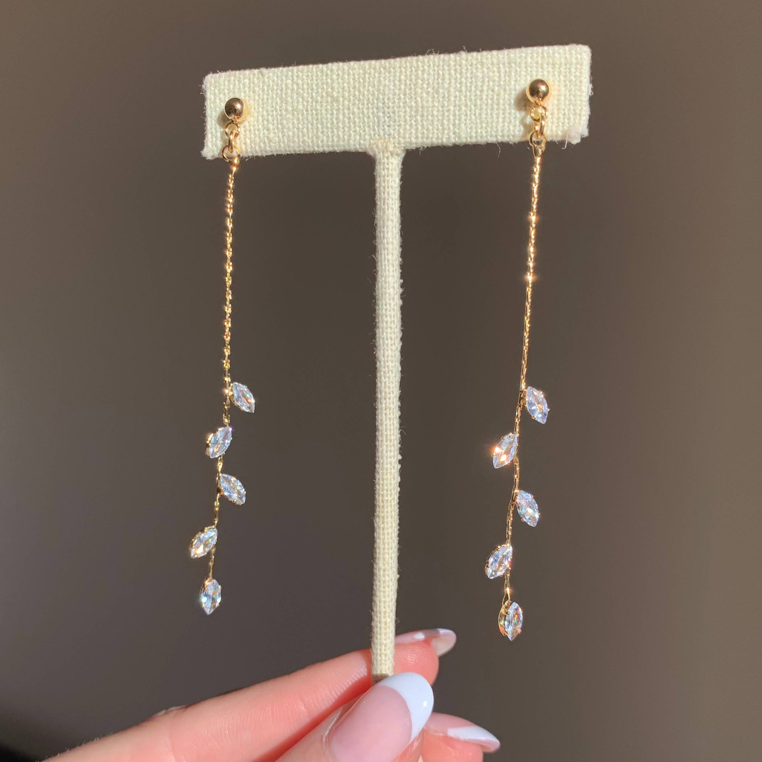 gold | dainty vine earrings