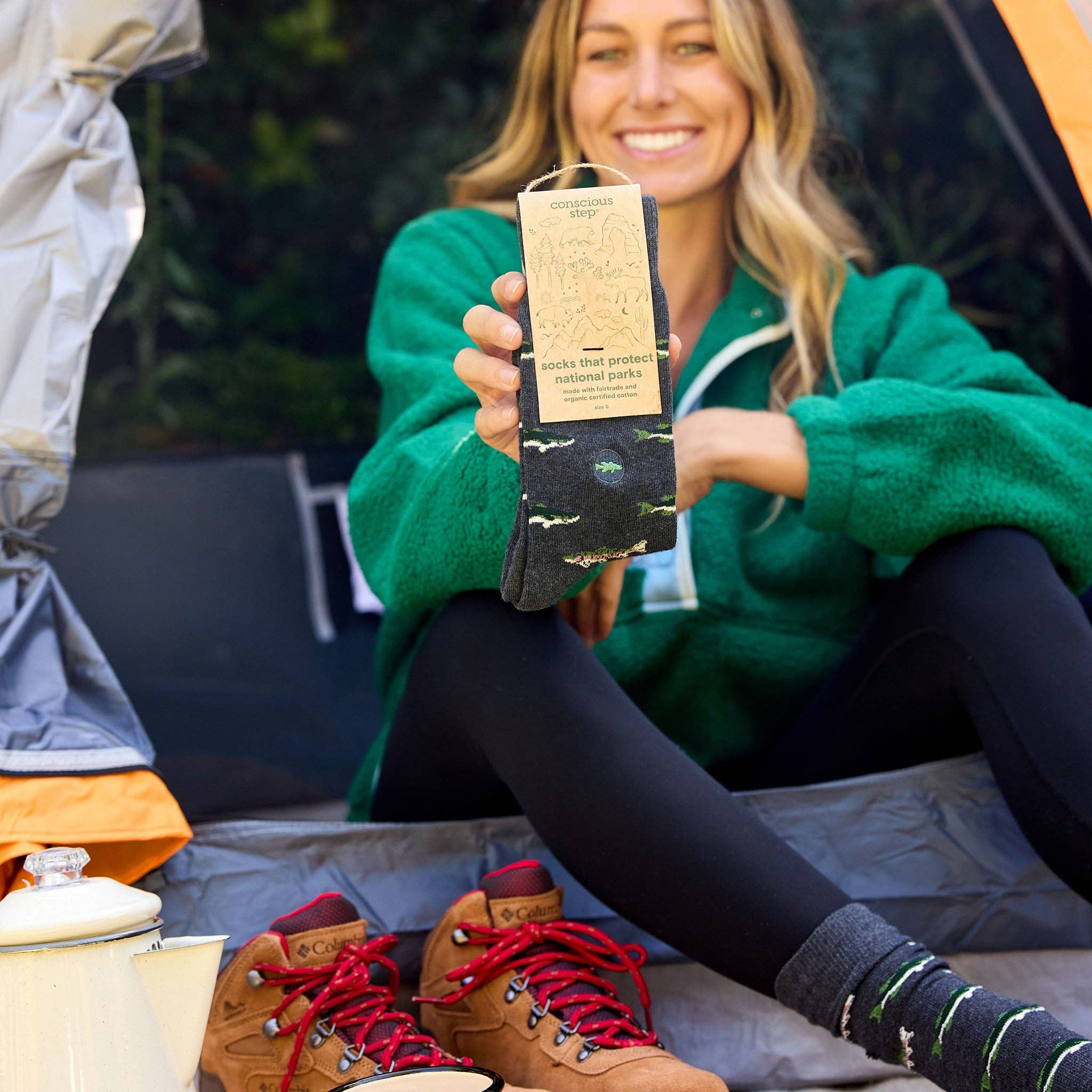Conscious Step - Socks that Protect National Parks (Gray Fish)