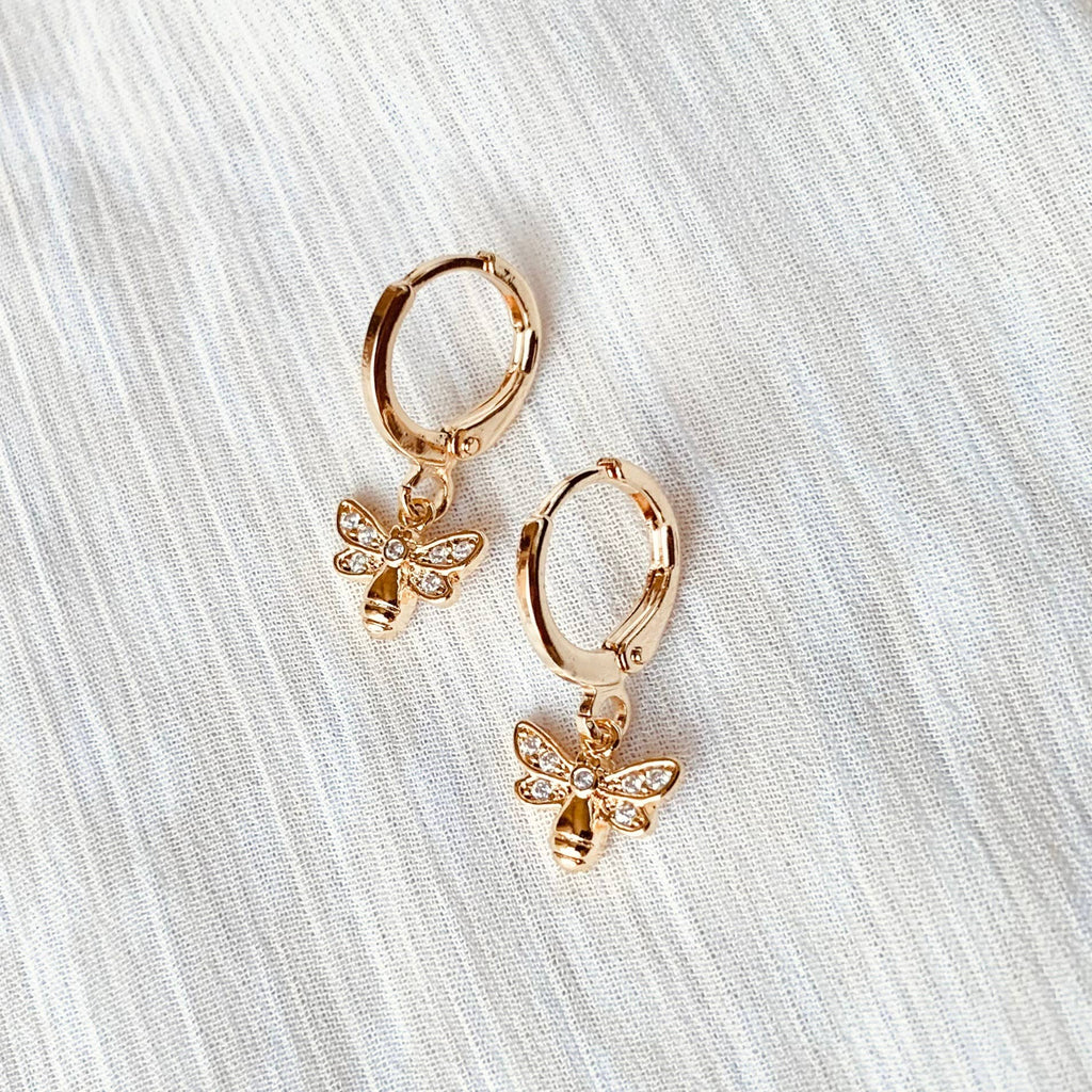 18K gold | bee charm hoop dangles