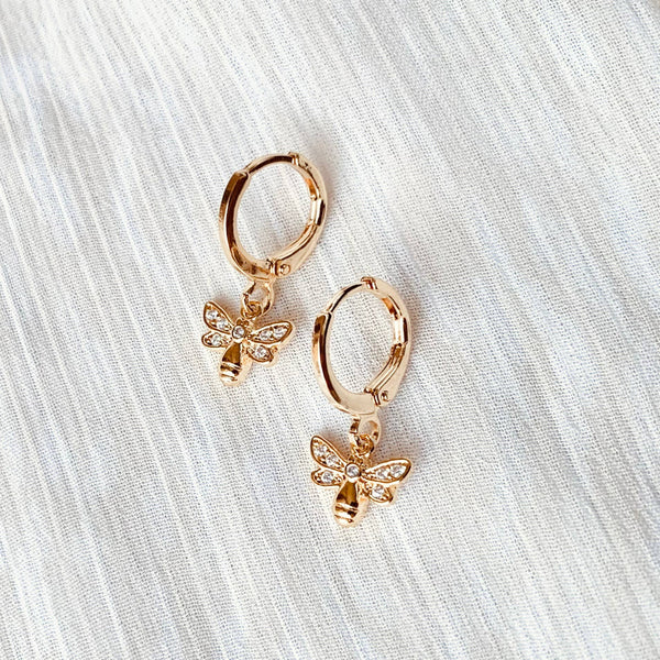 18K gold | bee charm hoop dangles