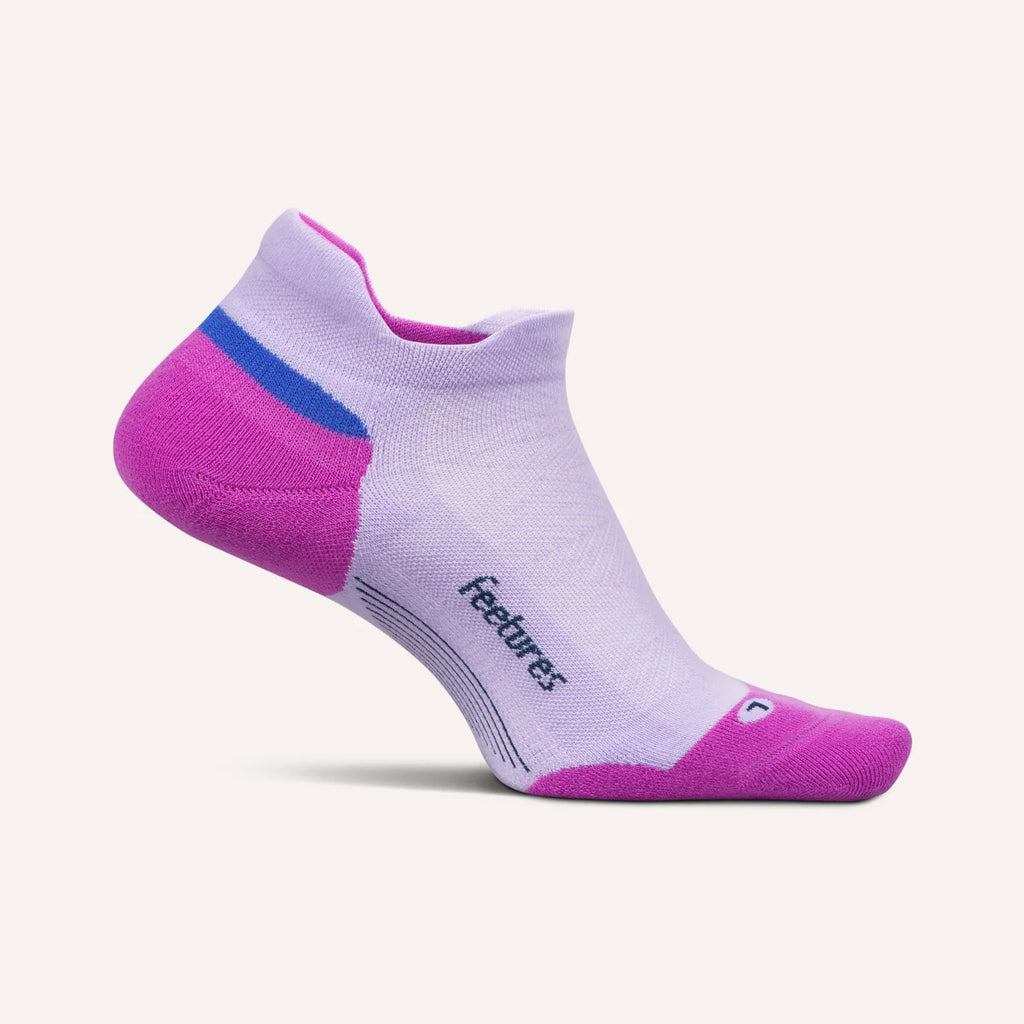 A single low-cut ankle sock in light purple with bright pink toe, heel, and cuff accents, plus a blue stripe near the ankle. The word 'feetures' is printed on the side.
