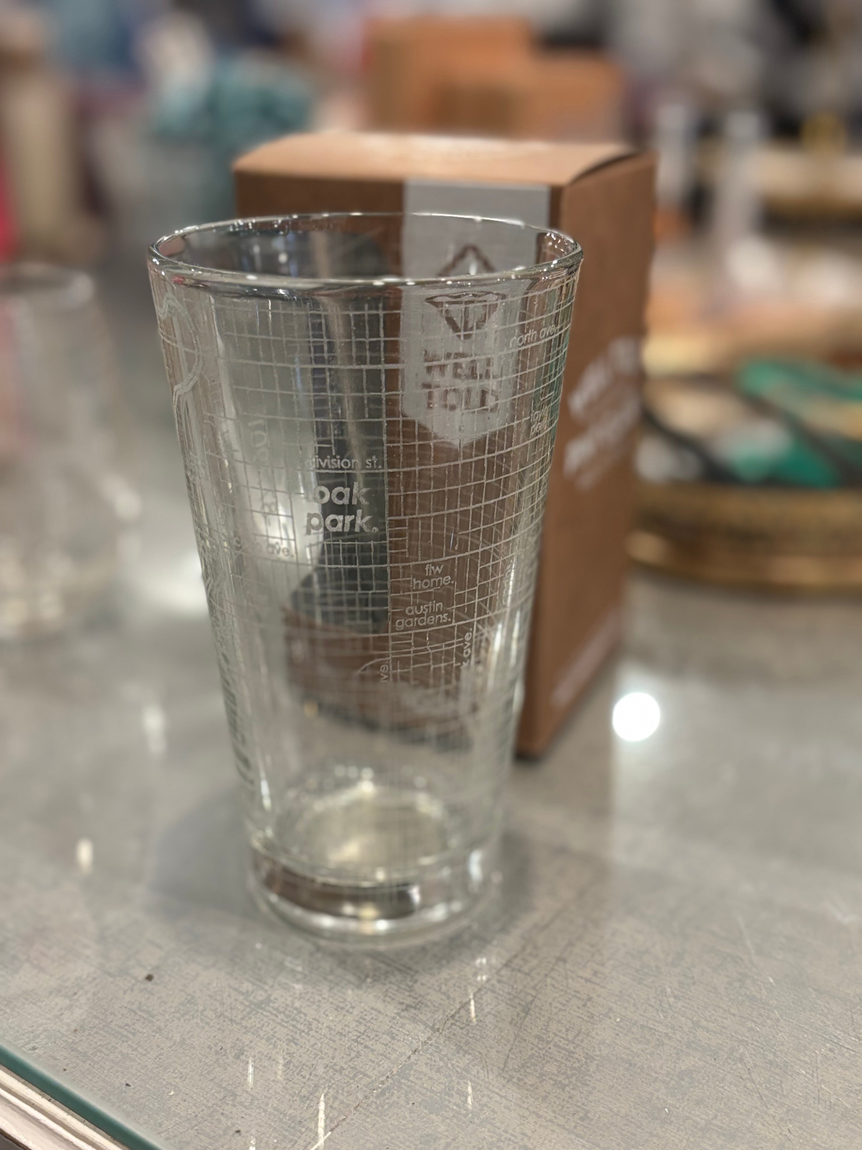 Oak Park Etched Pint Glass | 16 oz