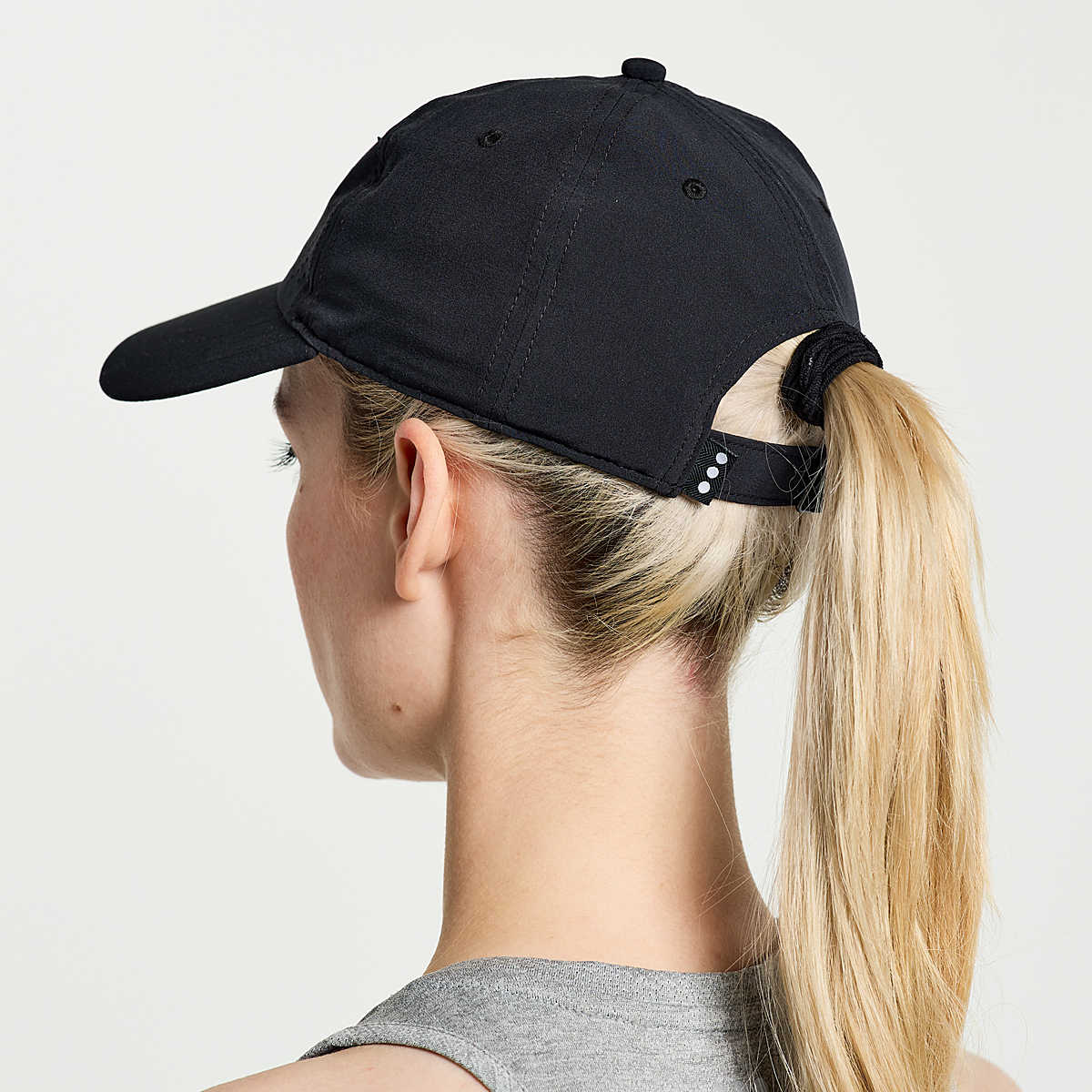 Outpace Petite Hat | Black