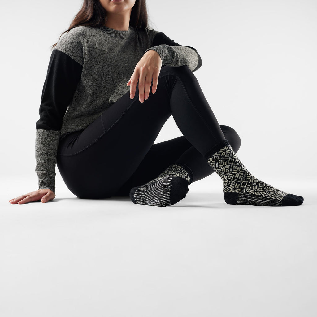 Women's Everyday Snowflake Crew | Black