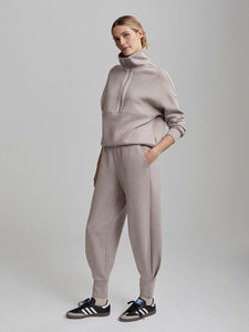 Women's The Relaxed Pant 25 | Taupe