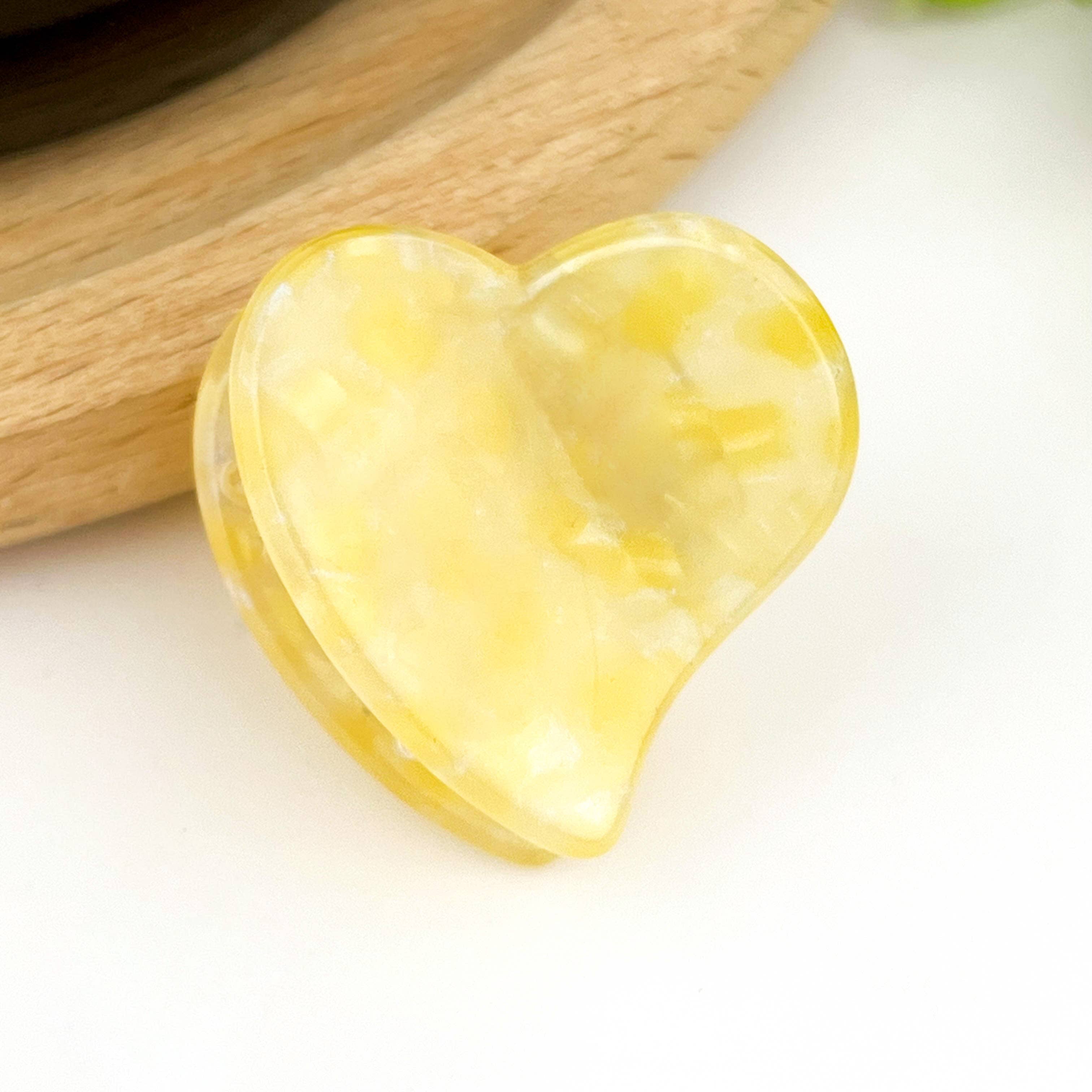 TheDivaSoap - Cute Mini Heart Acetate Claw Clip, Valentine's Day Hair Clip