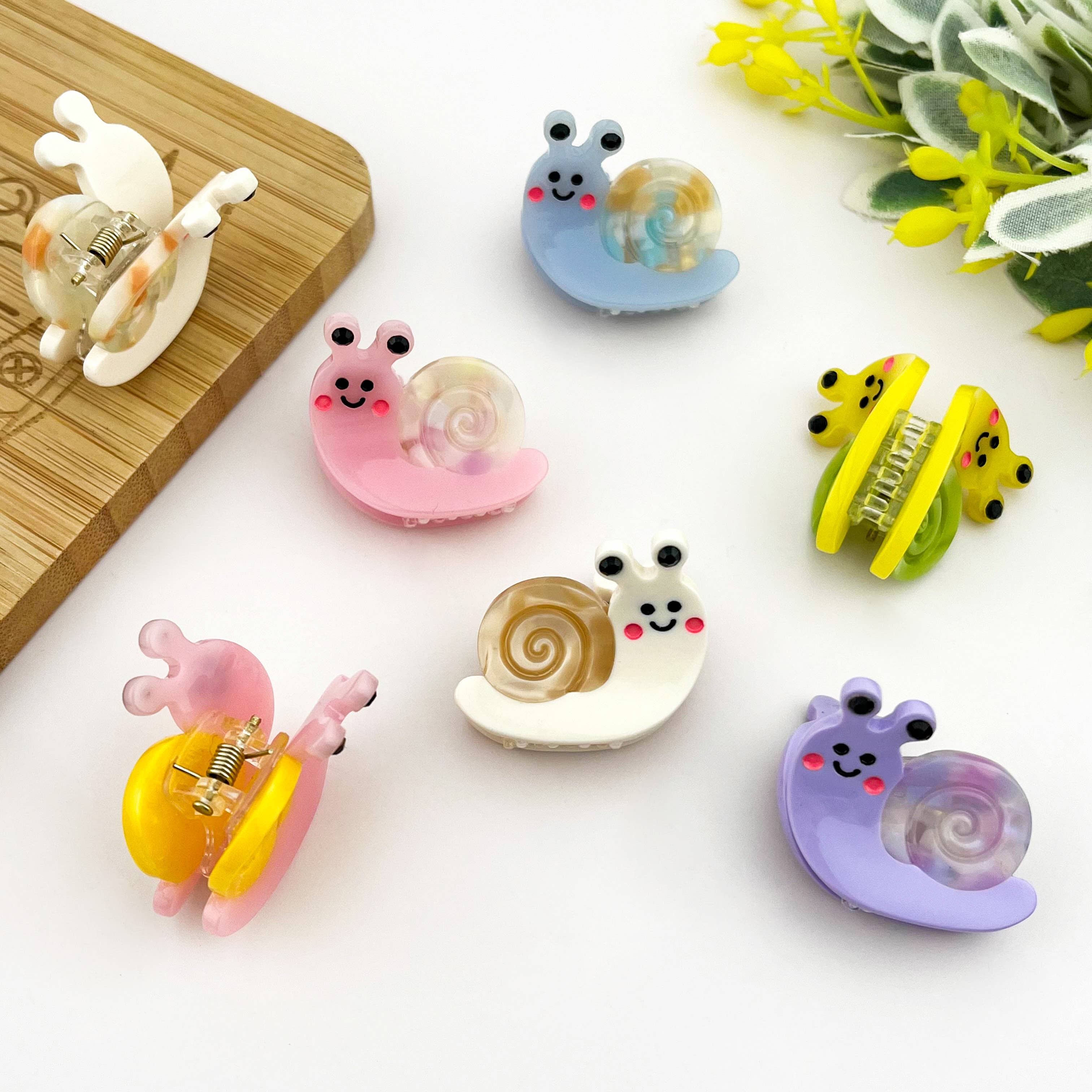 TheDivaSoap - Mini Snail Hair Claw Clip