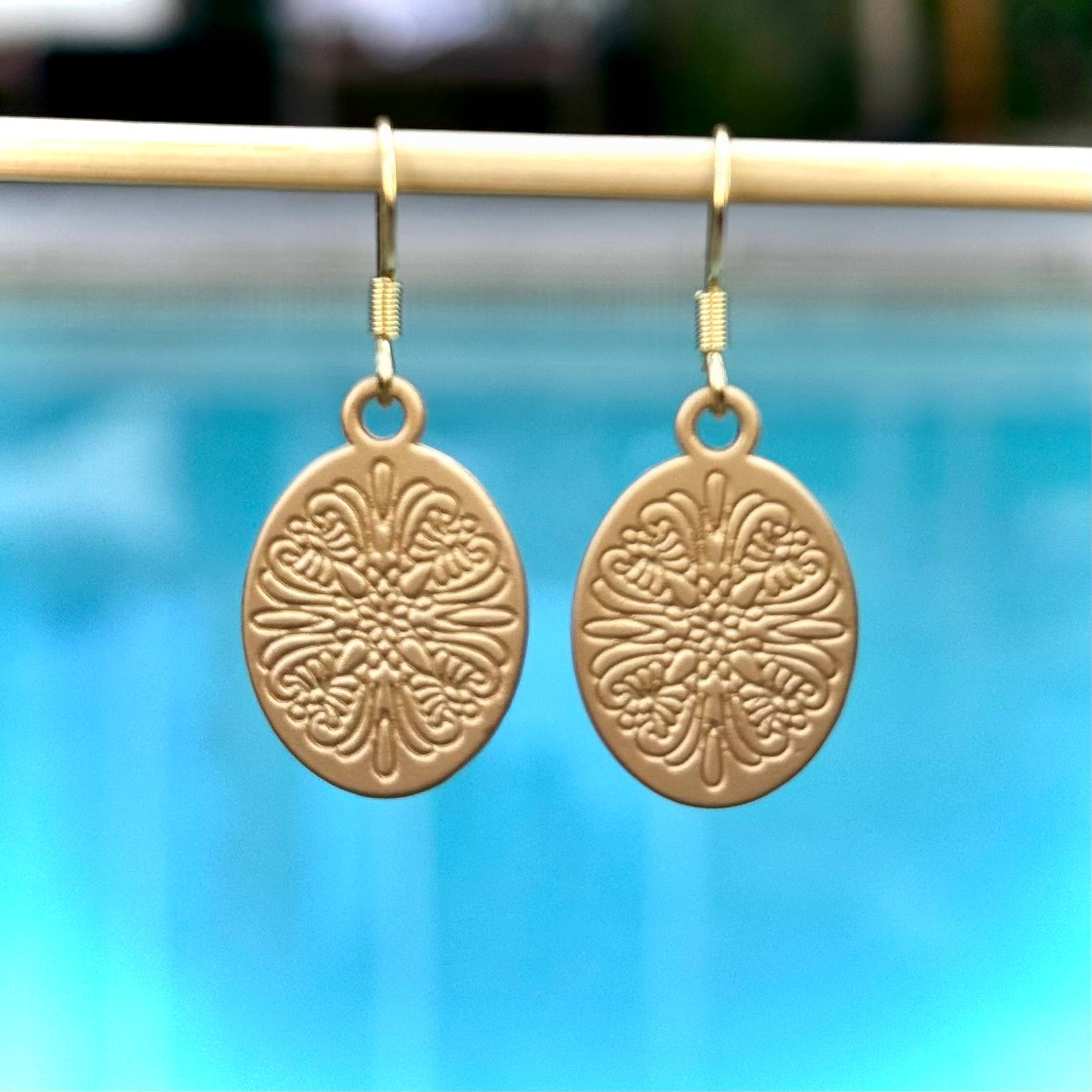 Brushed Gold Nyra Bloom Earrings