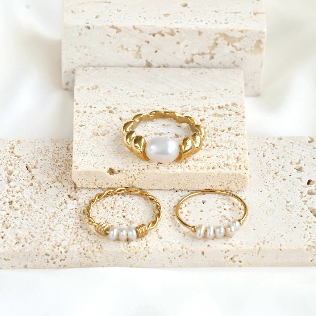 Blueyejewelry - Dainty Gold Freshwater Pearl Rings - Stainless Steel