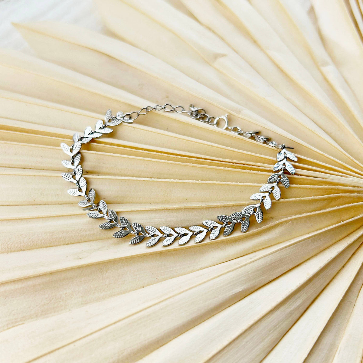 KARA | TOZER - Dainty Leaf Bracelet-Silver