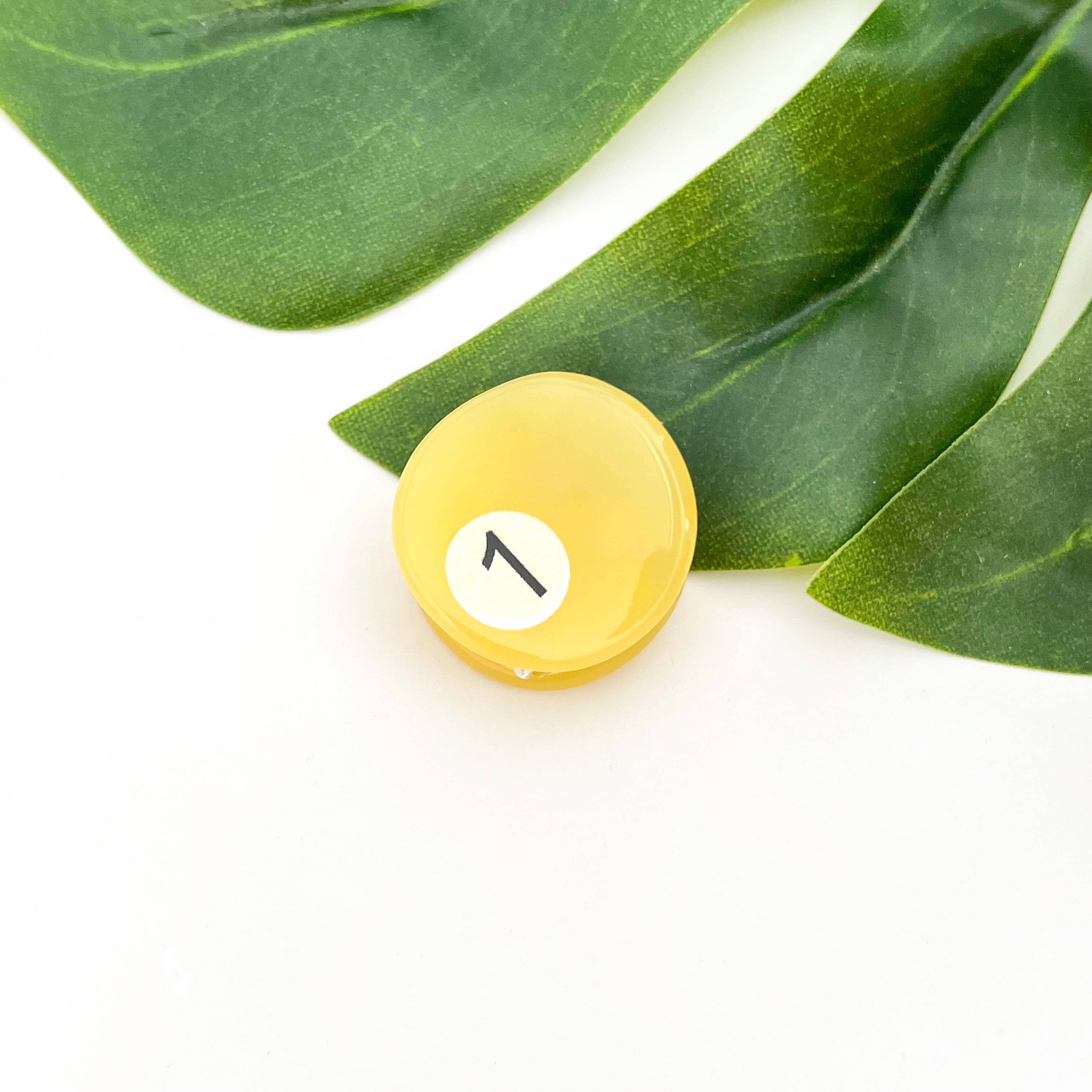 TheDivaSoap - Mini Billiard Ball Acetate Claw Clip, Colorful Hair Clip