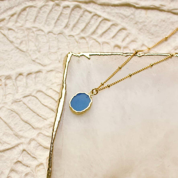 charm necklace: Labradorite