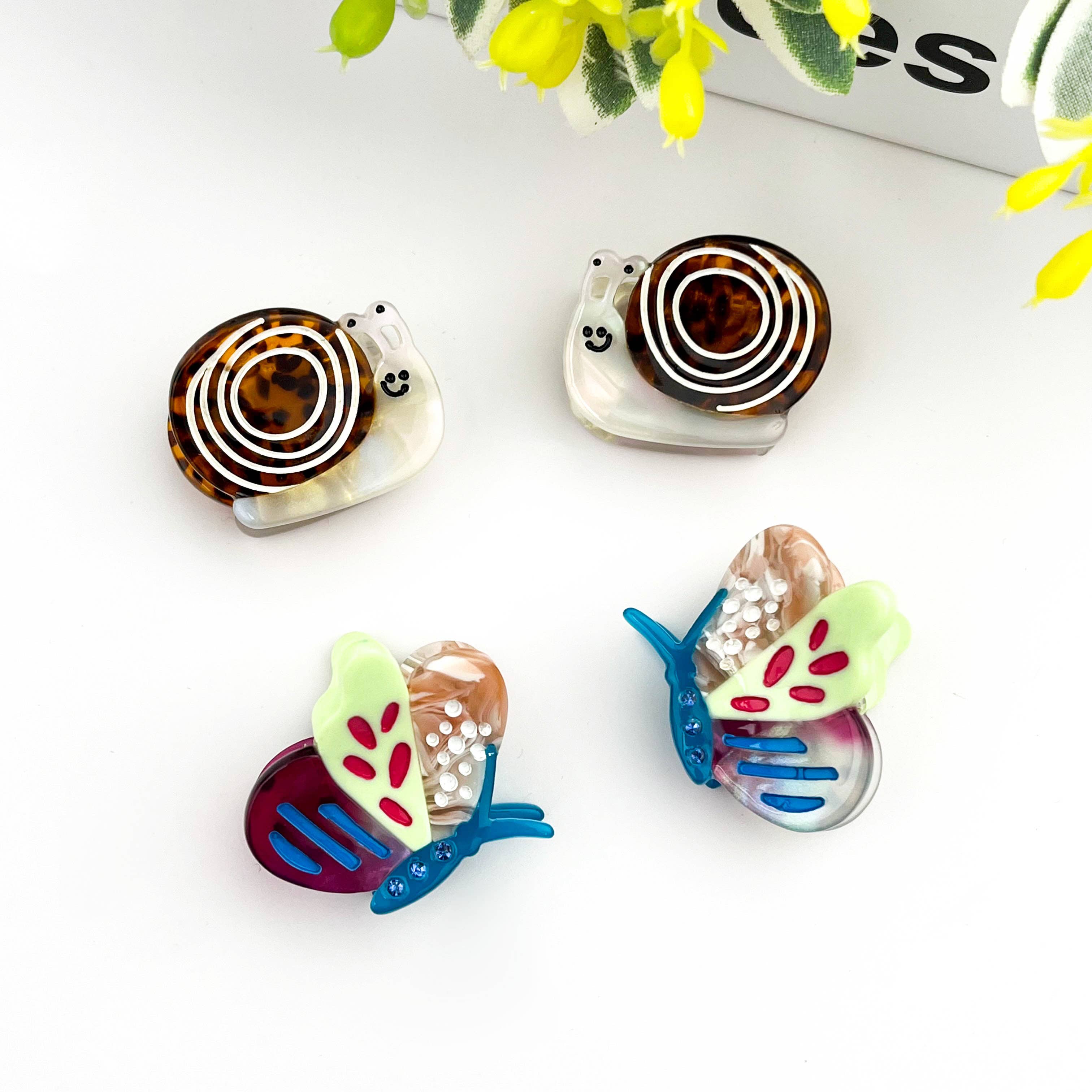 TheDivaSoap - Mini Butterfly Claw Clip, Cute Snail Hair Clip