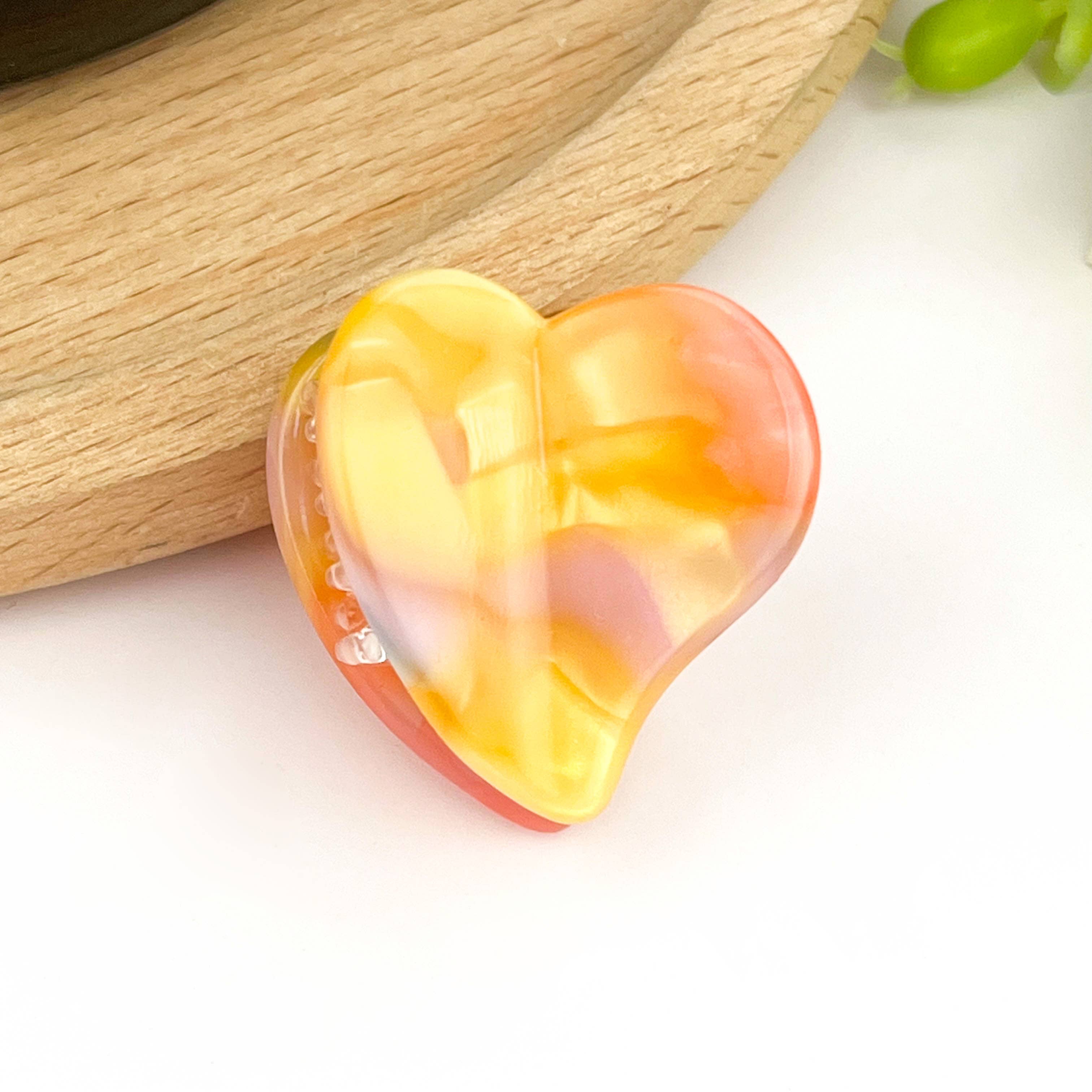 TheDivaSoap - Cute Mini Heart Acetate Claw Clip, Valentine's Day Hair Clip