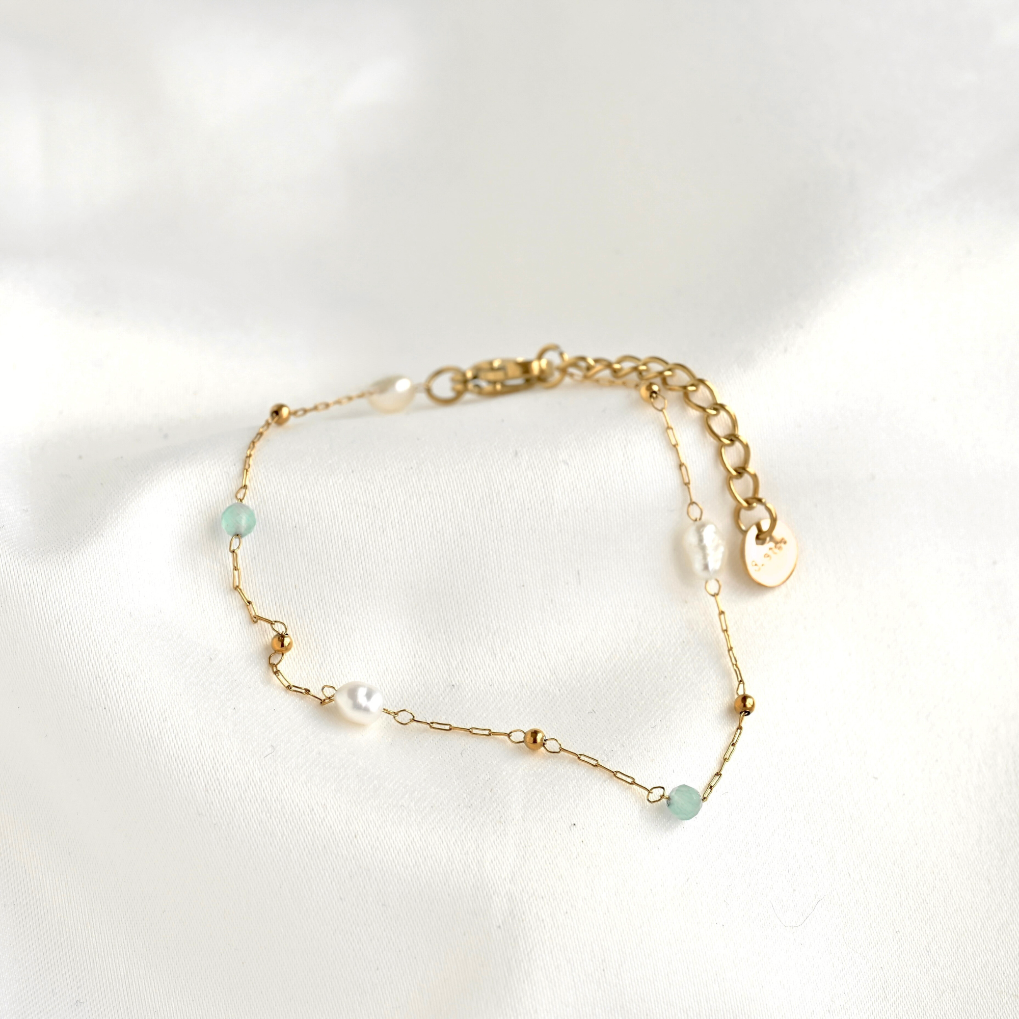 Blueyejewelry - Sage Beaded Freshwater Pearl Bracelet -  Stainless Steel