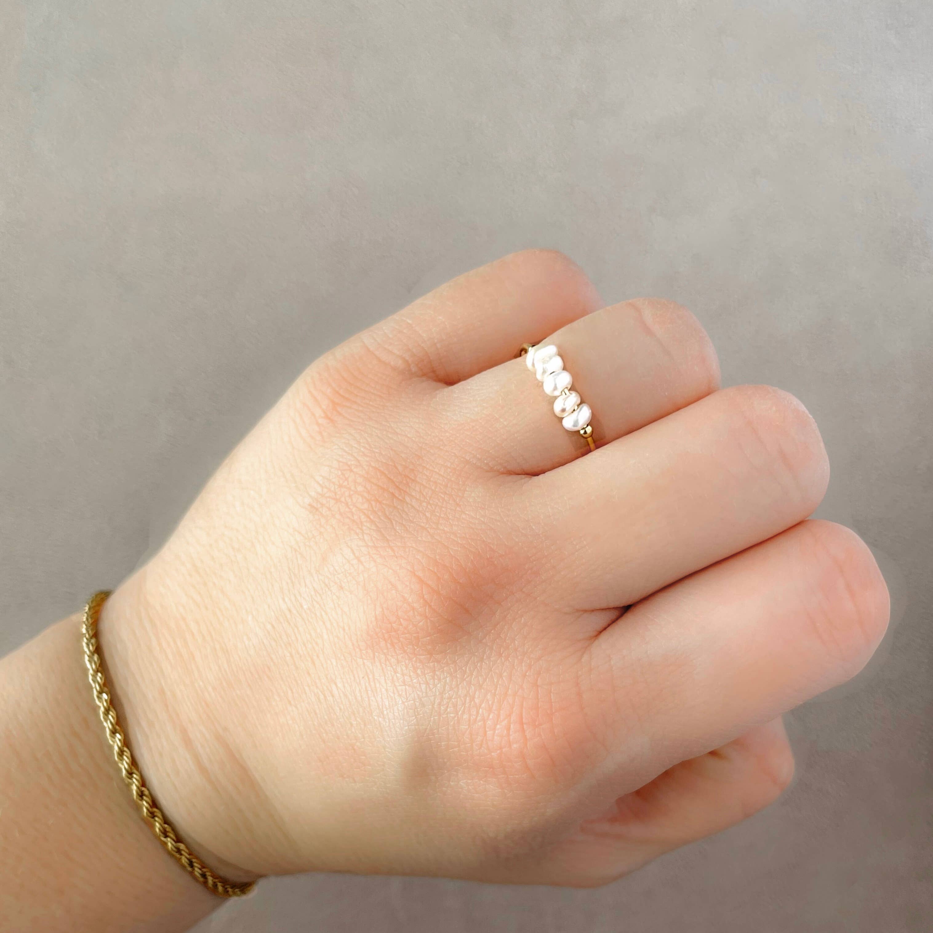 Blueyejewelry - Dainty Gold Freshwater Pearl Rings - Stainless Steel