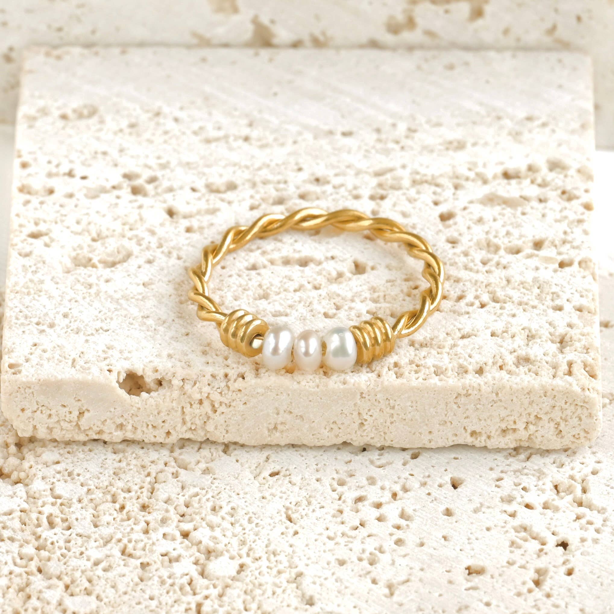Blueyejewelry - Dainty Gold Freshwater Pearl Rings - Stainless Steel