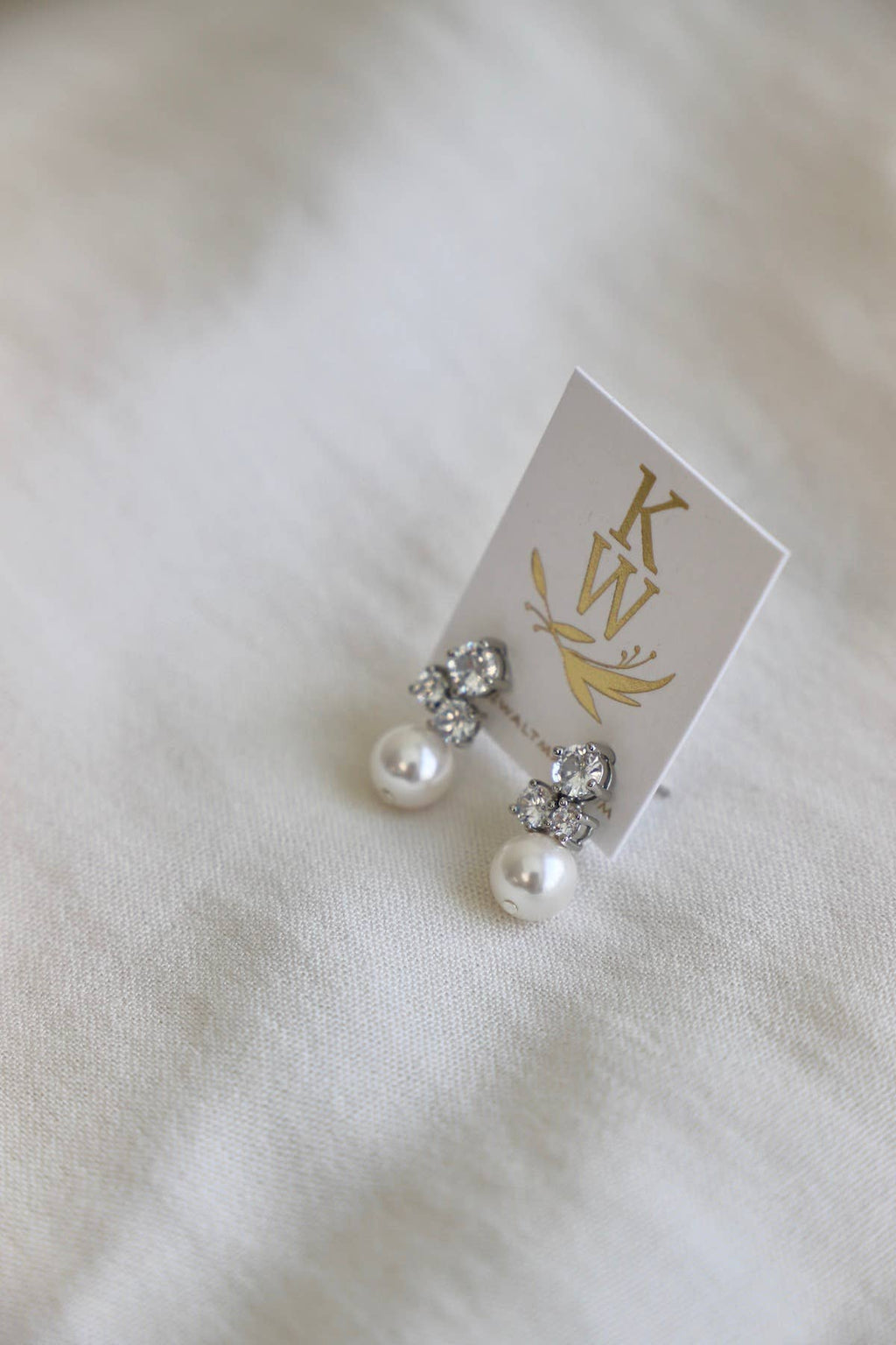 DAHLIA CZ PEARL STUDS