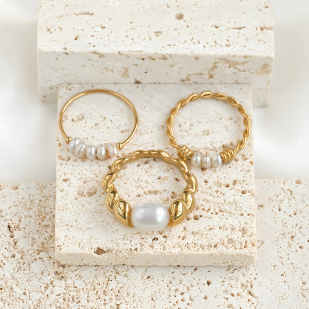Blueyejewelry - Dainty Gold Freshwater Pearl Rings - Stainless Steel