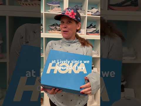 Women's Arahi 7 | Blanc De Blanc/Rose Gold