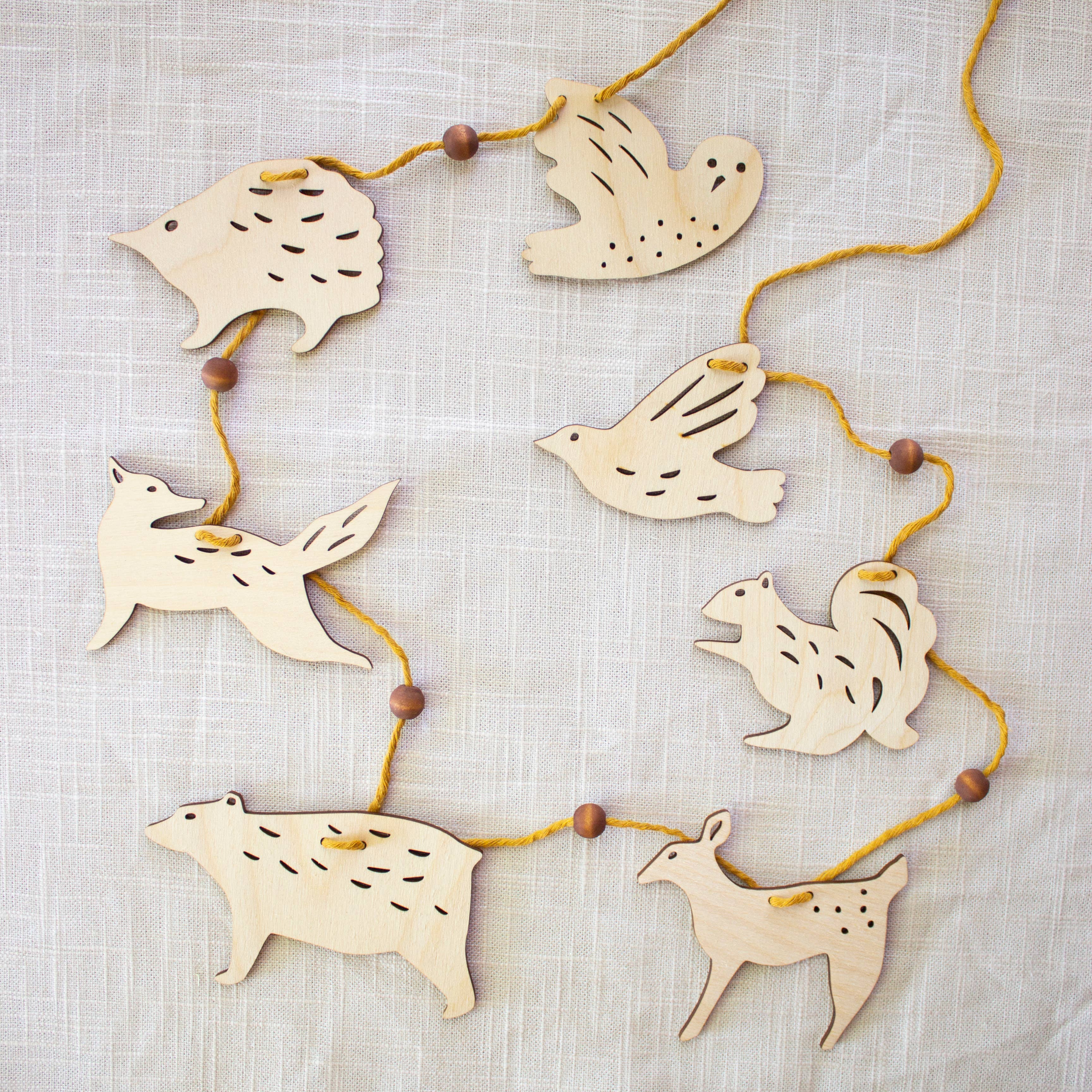 Bramble Workshop - Woodland Garland, Natural Wood