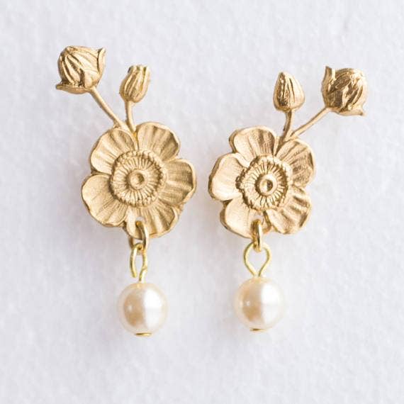 Flower And Pearl Stud Earrings