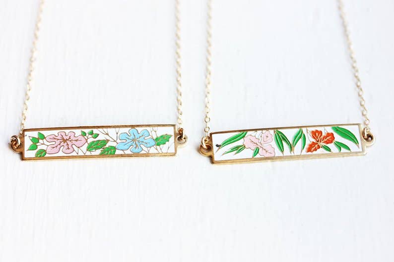 Flower Bar Necklace