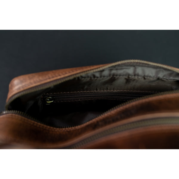 Buffalo Leather Dopp | Mid Brown