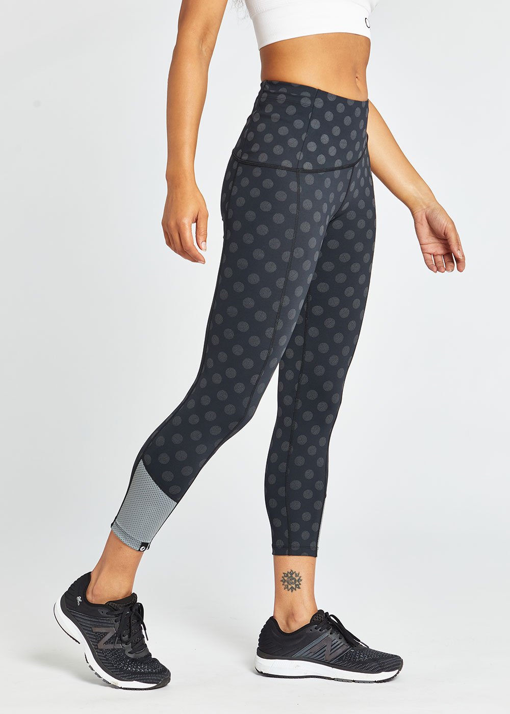 Firecracker Reflective 3/4 Tights | Black/Daring Dots