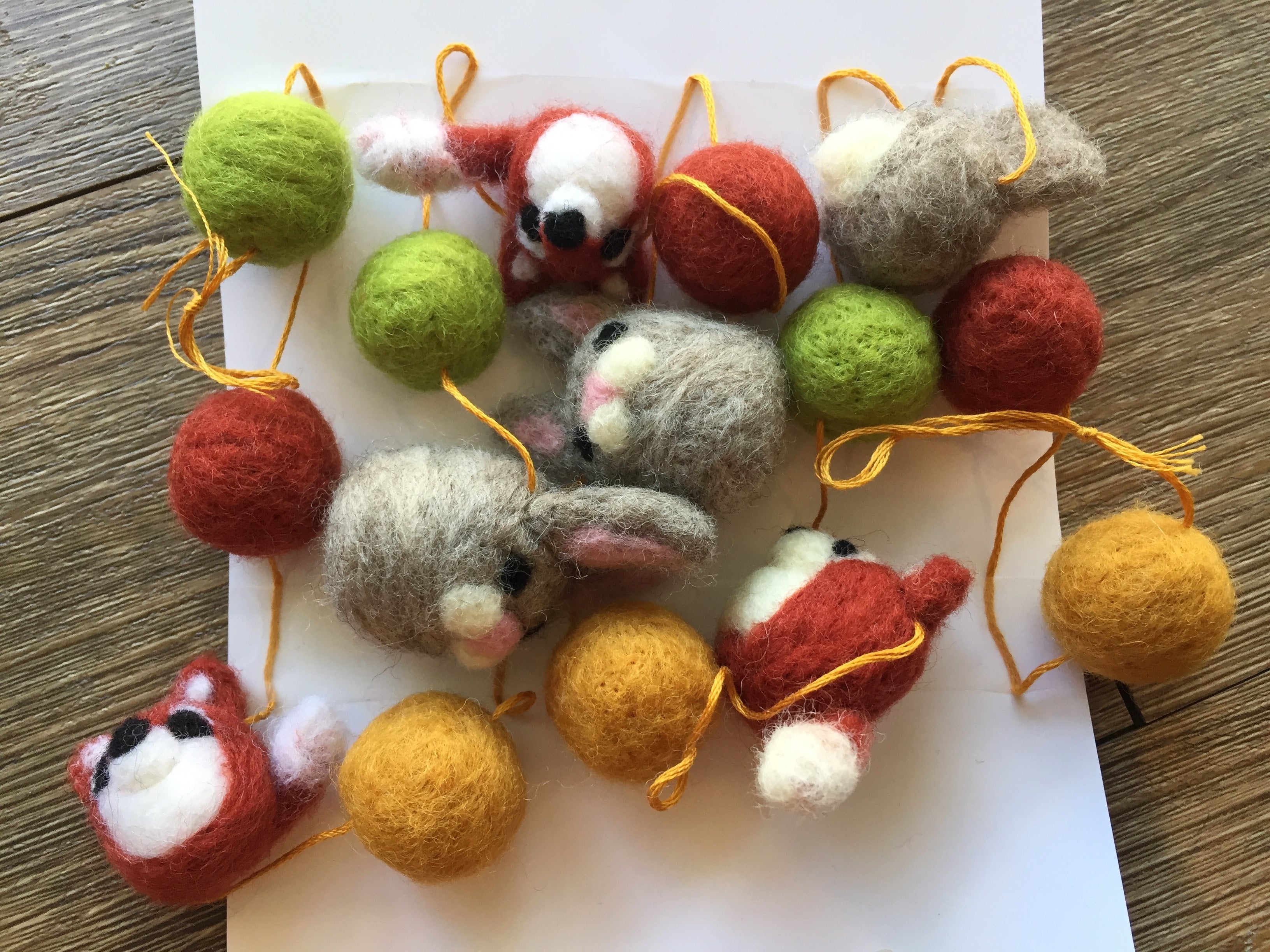 Hand-Felted Pom Garlands - 4'