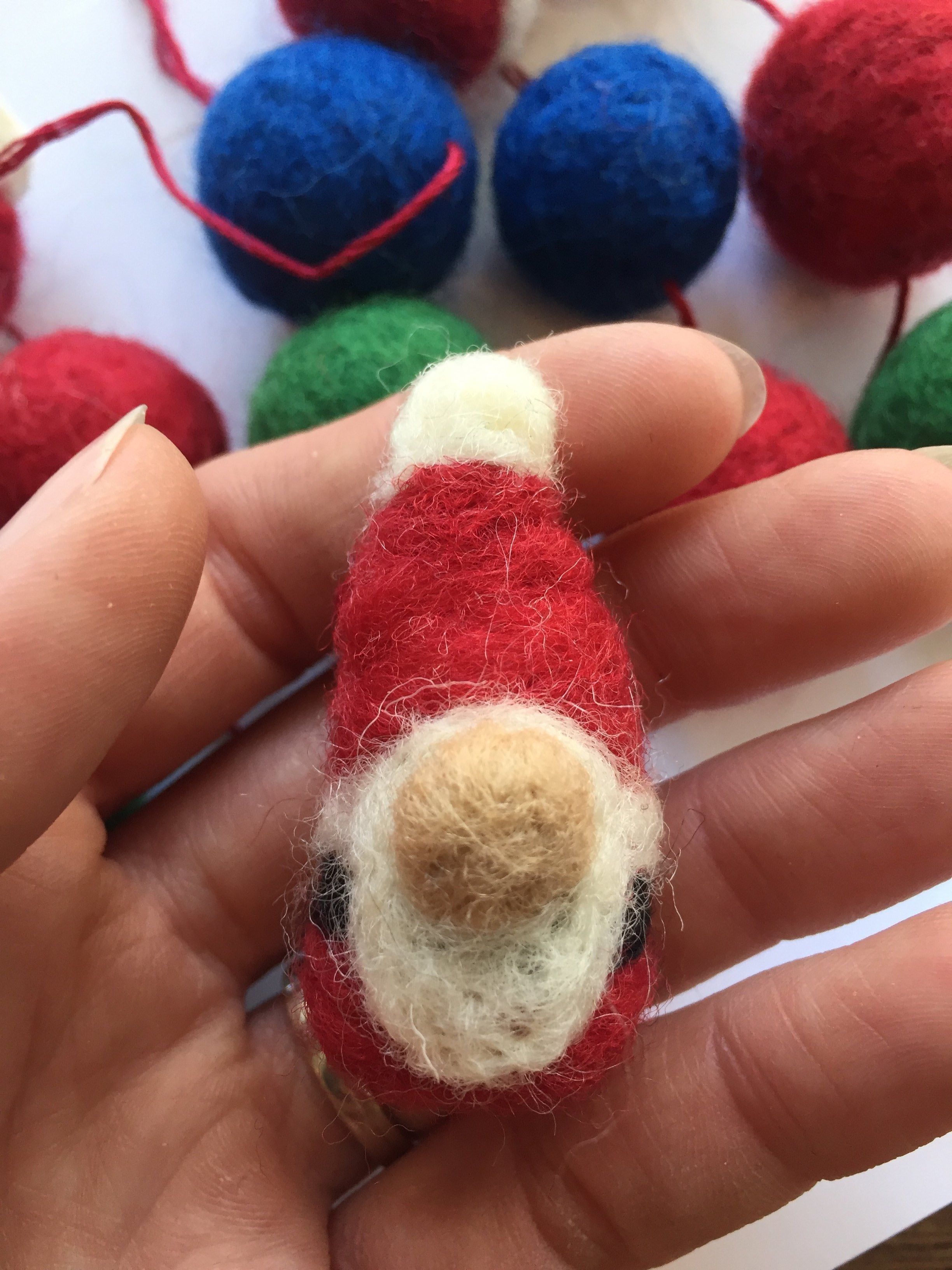 Hand-Felted Pom Garlands - 4'