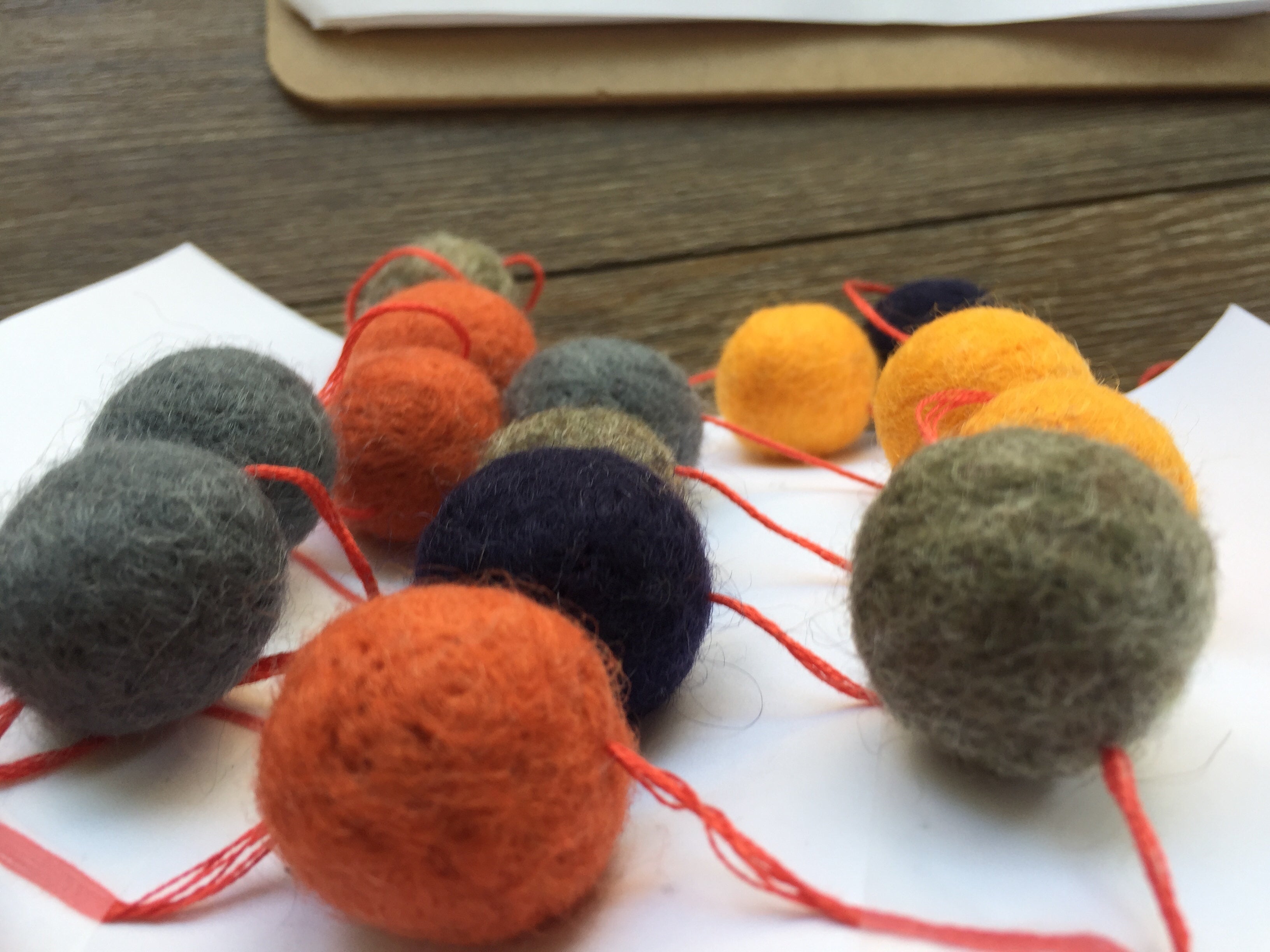Hand-Felted Pom Garlands - 4'